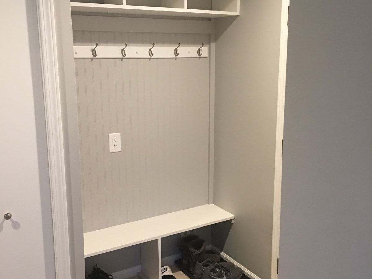 Mudroom Bench & Hook Rail — photo 23